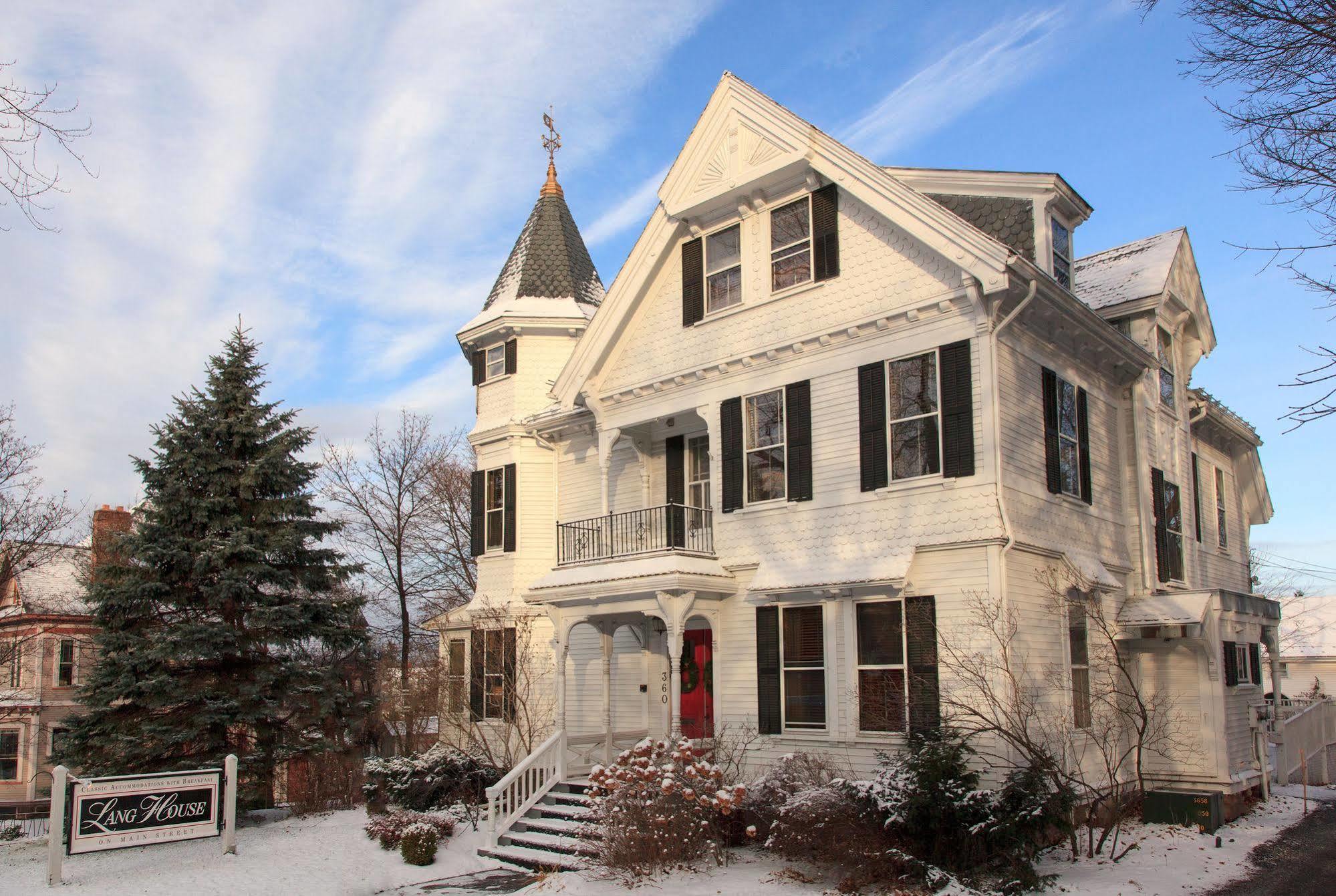 Lang House On Main Street Bed & Breakfast Burlington Exterior foto